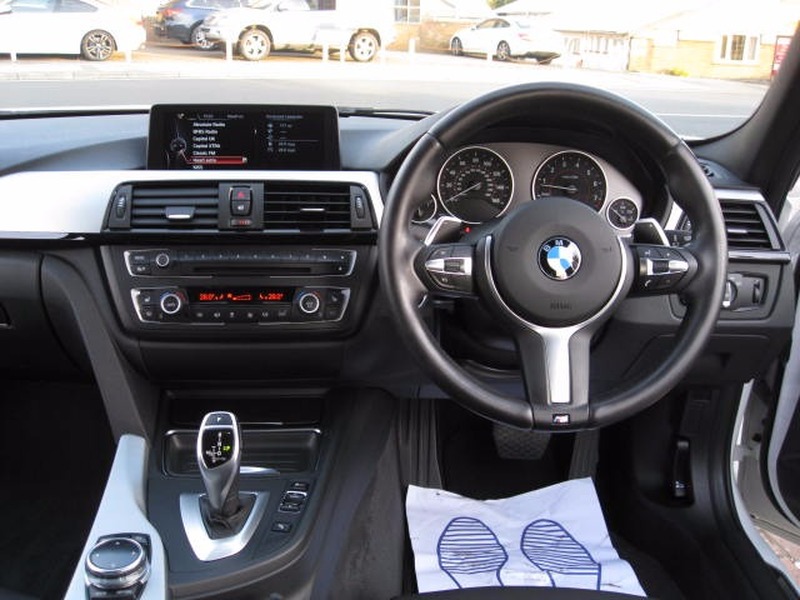 BMW 3 SERIES