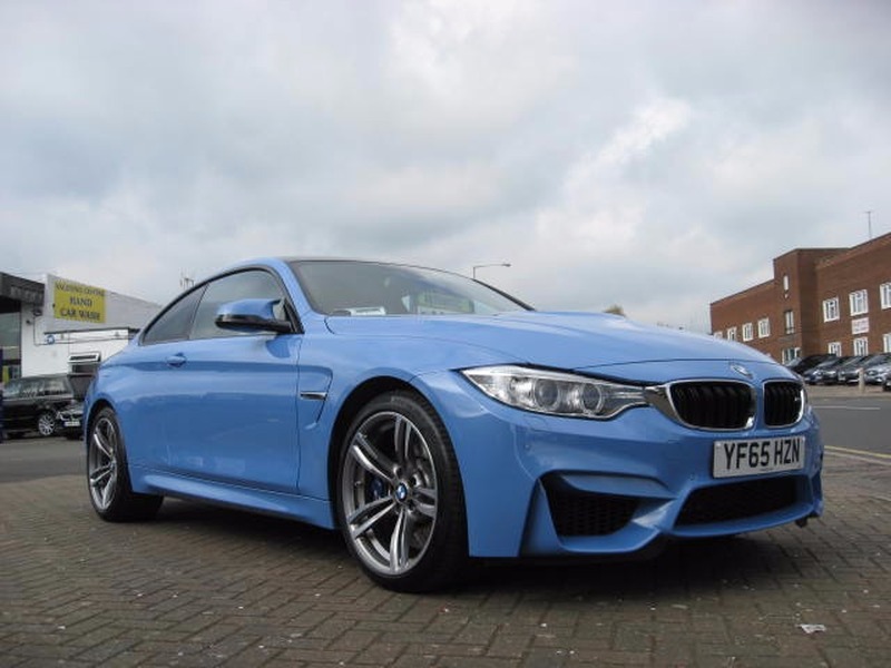 View BMW 4 SERIES M4