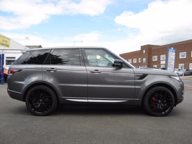 View LAND ROVER RANGE ROVER SPORT SDV6 HSE DYNAMIC