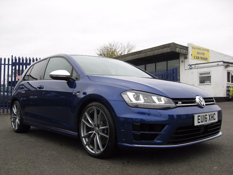 View VOLKSWAGEN GOLF R DSG