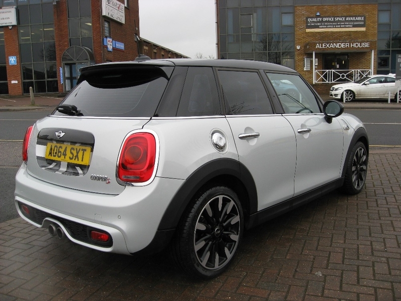 View MINI HATCH COOPER S SPORT