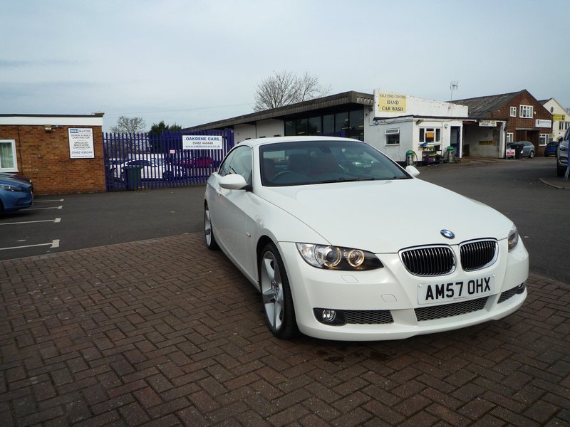 BMW 3 SERIES