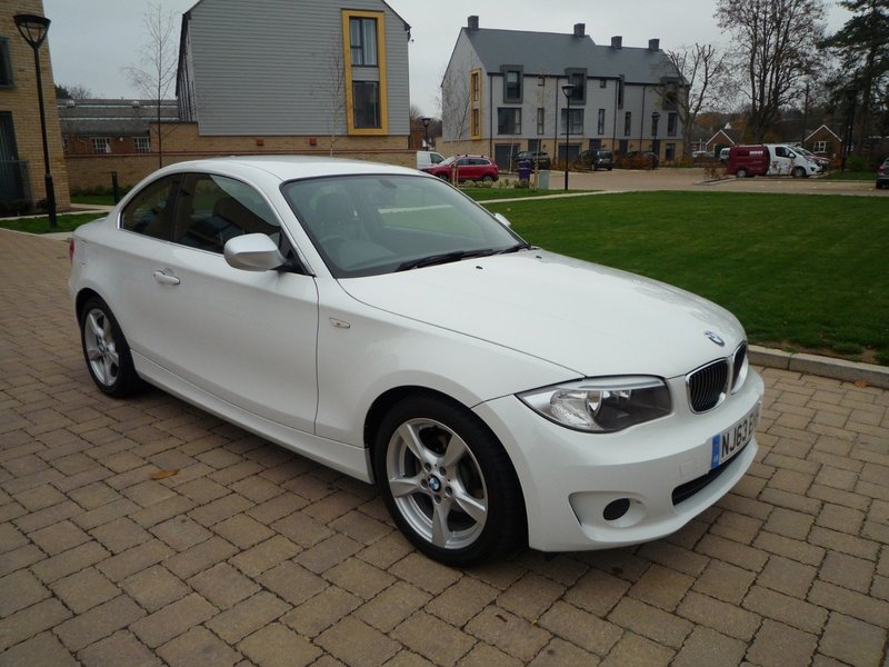 BMW 1 SERIES