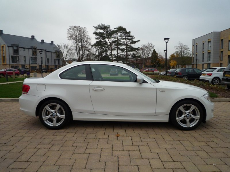 BMW 1 SERIES