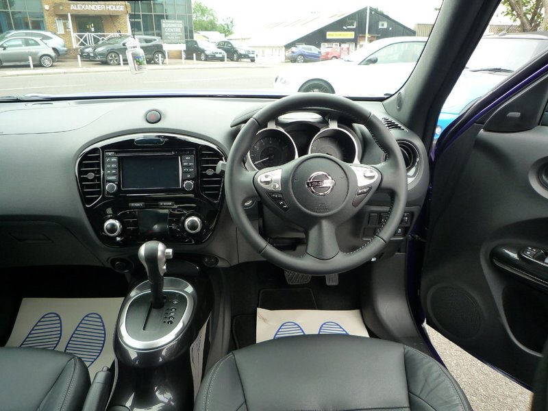 NISSAN JUKE