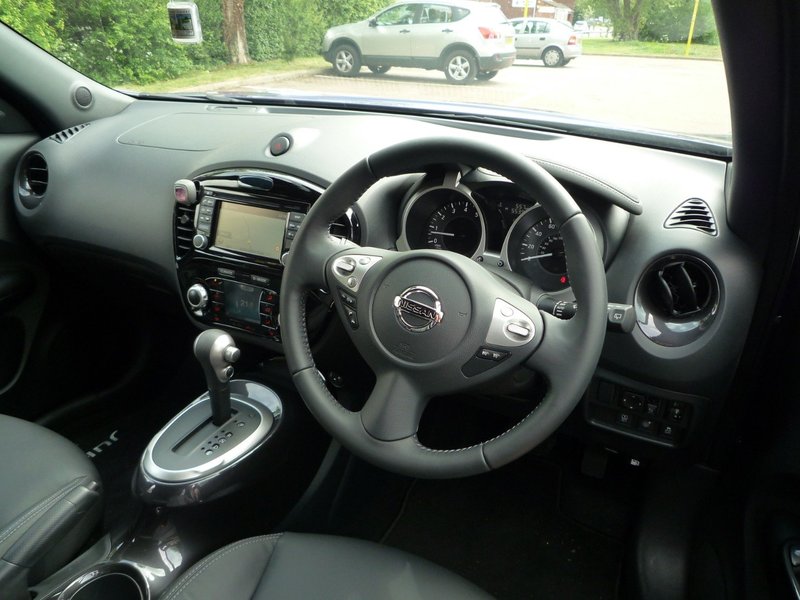 NISSAN JUKE