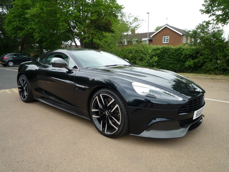 ASTON MARTIN VANQUISH