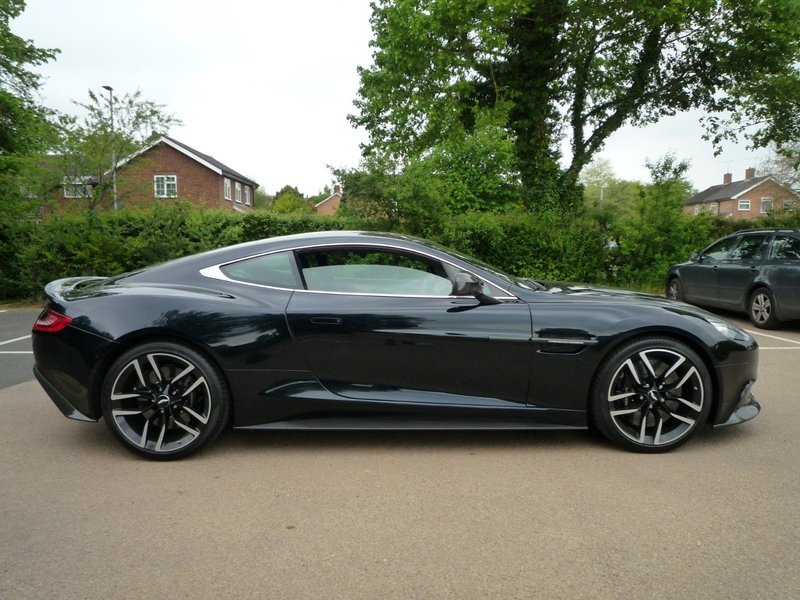 View ASTON MARTIN VANQUISH V12 Touchtronic III Auto Entry