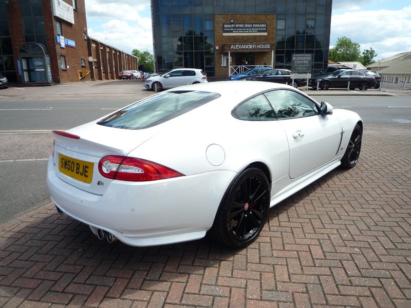 JAGUAR XKR