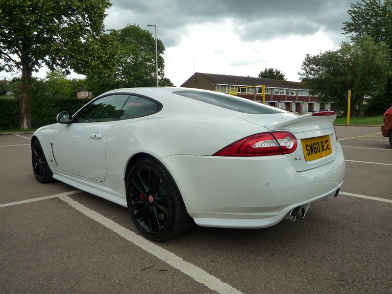 JAGUAR XKR