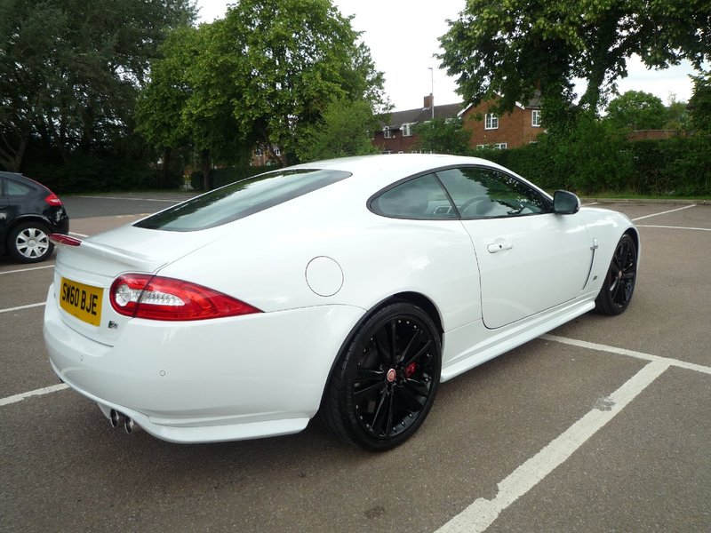 JAGUAR XKR