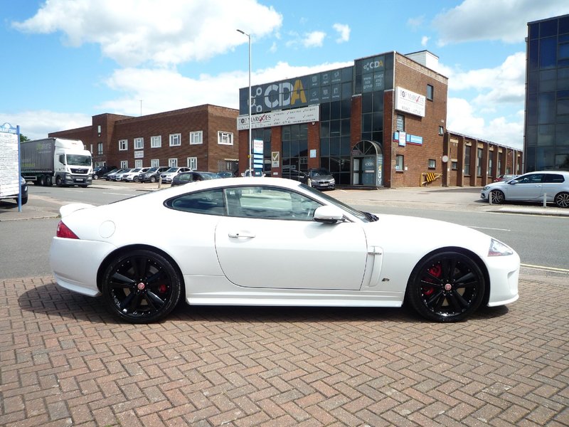 JAGUAR XKR