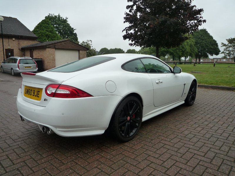 JAGUAR XKR