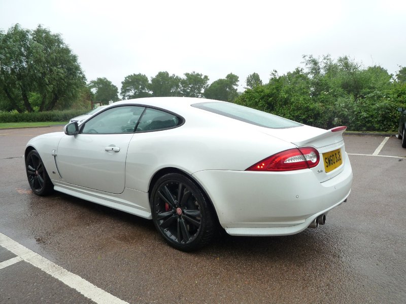 JAGUAR XKR