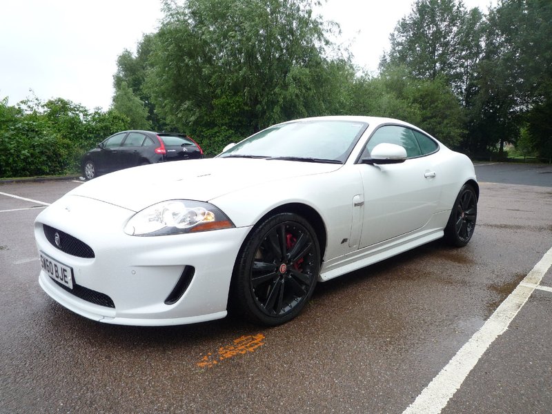 JAGUAR XKR