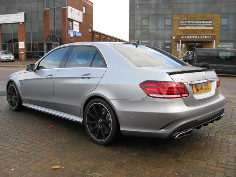 MERCEDES-BENZ E CLASS