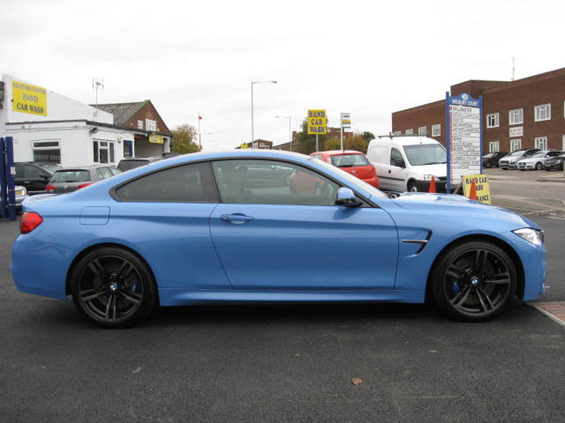 View BMW 4 SERIES M4 DCT 3.0 COUPE