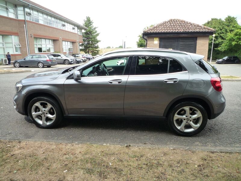 MERCEDES-BENZ GLA CLASS